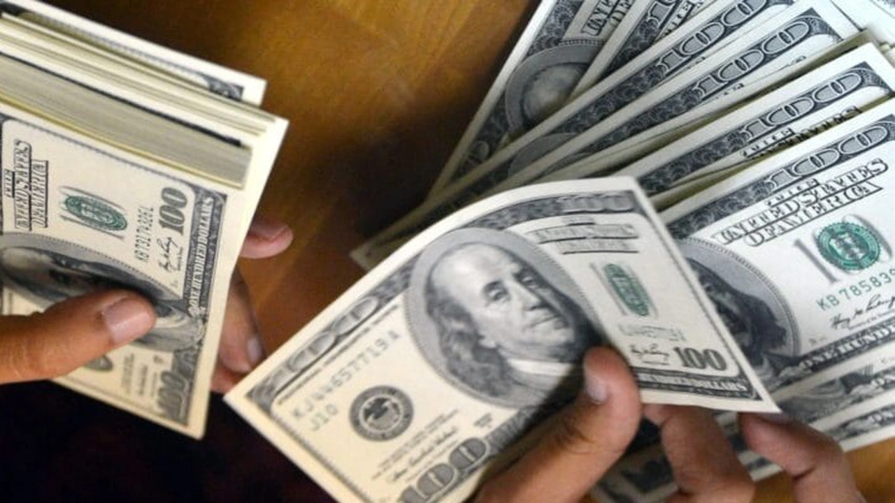 تغيرات مستمرة في تداولات أسعار الصرف داخل السوق الموازي في السودان